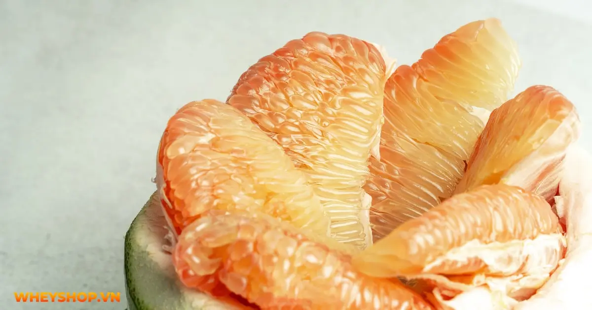 an-buoi-giam-can-co-tot-khong-03-min