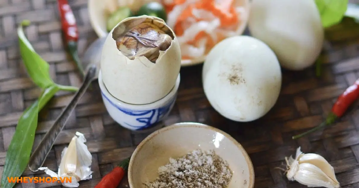 ba-bau-an-trung-vit-lon-3-thang-cuoi-co-tot-03-min