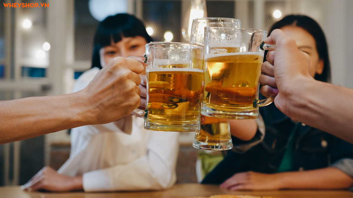 Bấm lỗ tai kiêng ăn gì? Nên ăn gì để mau lành, tránh sẹo