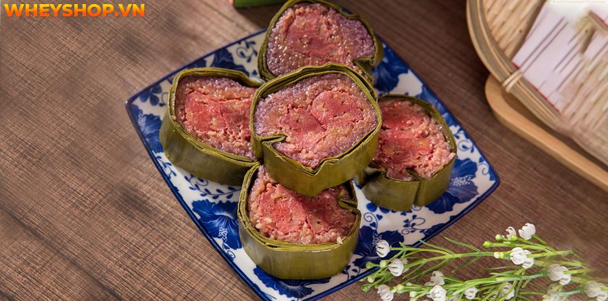 Bánh Tét là món bánh cổ truyền nằm trong Tết cổ truyền được mọi người mong chờ hàng năm. Chúng ta cũng có thể biến tấu thêm với món bánh tét chuối đặc biệt...