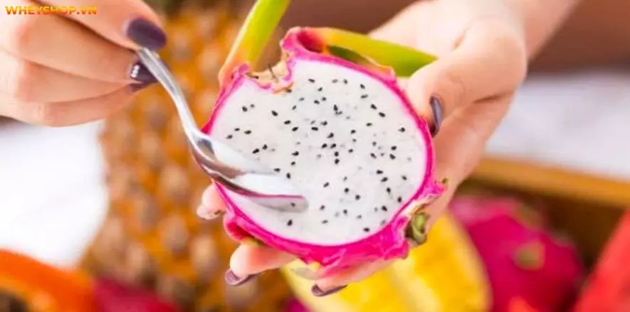 Nhiều ý kiến cho rằng thanh long chứa nhiều đường, nếu đang giảm cân không nên ăn thanh long? Dưới đây là chia sẻ của WheyShop về thanh long bao nhiêu calo...