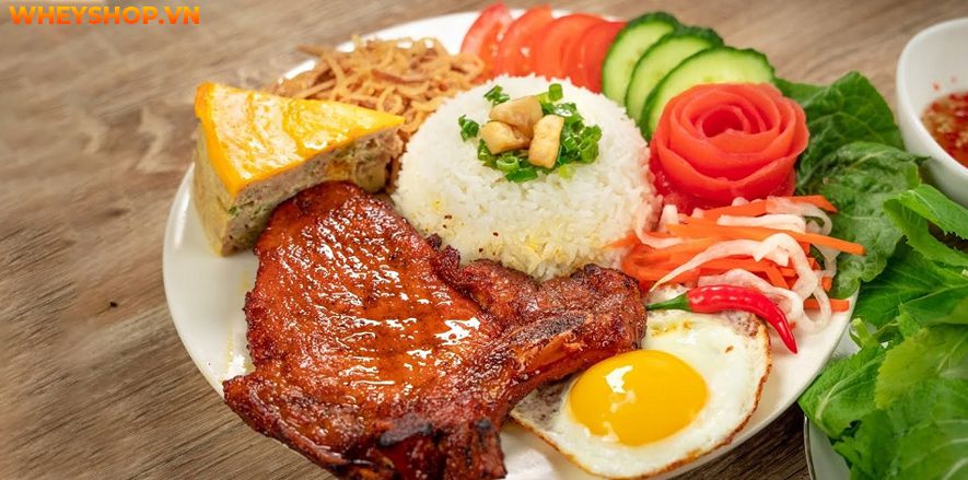 Bữa sáng nên ăn gì để tăng cân ? Bài viết dưới đây WheyShop sẽ giúp các bạn tìm hiểu về sự quan trọng của bữa sáng, những lời khuyên của chuyên gia về chế độ...