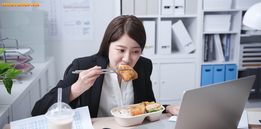 Nếu bạn đang có một thân hình cân đối, tuy nhiên dạng người dễ dàng béo bụng thì WheyShop ở đây để giúp đỡ bạn cách giảm mỡ bụng tại nhà hiệu quả trong 1...