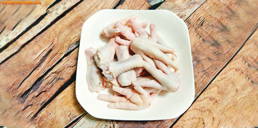 Nếu bạn đang băn khoăn chân gà bao nhiêu calo và ăn chân gà có béo không thì hãy cùng WheyShop giải đáp thắc mắc qua bài viết ngay sau...