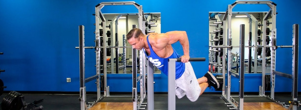 Chest Dips hay xà kép là gì ? Bạn đã hiểu rõ về lợi ích tuyệt vời và cách tập Chest Dips cắt nét cơ ngực hiệu quả chưa? Hãy cùng tìm hiểu chi tiết qua bài viết