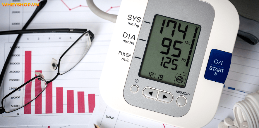 Chạy bộ lúc 5 giờ sáng giúp nâng cao sức khỏe và giúp tinh thần phấn trấn Hãy cùng WheyShop tìm hiểu có nên chạy bộ lúc 5 giờ sáng không nhé