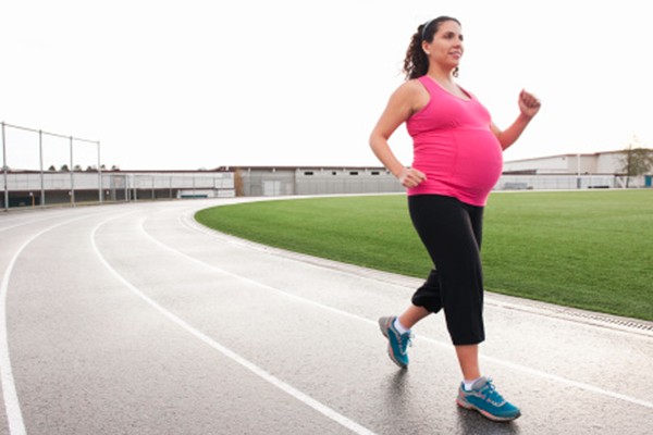đi bộ nhiều khi mang thai