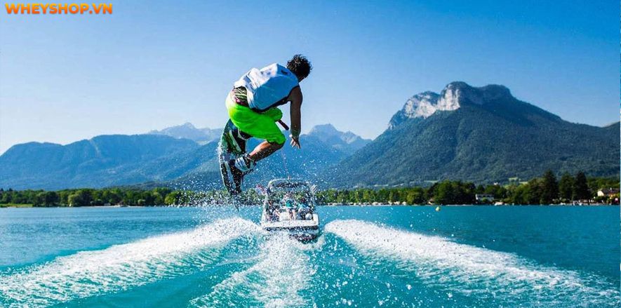 Ngày nay, các môn thể thao dưới nước ngày càng thu hút nhiều người tham gia và yêu thích. Vậy bạn có biết rằng ngoài bơi lội, còn có rất nhiều môn thể thao...