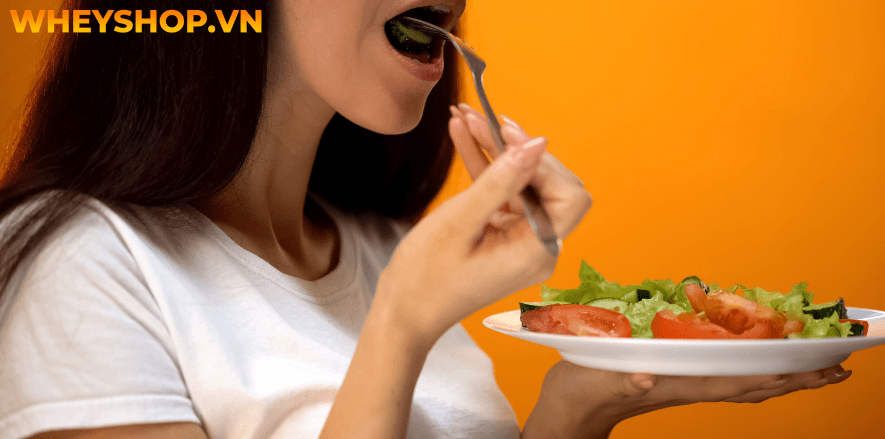 Dưa chuột bao nhiêu calo? Ăn dưa chuột giảm cân có tốt không? Thực đơn giảm cân với dưa chuột? Hãy cùng WheyShop tìm hiểu chi tiết qua bài viết..