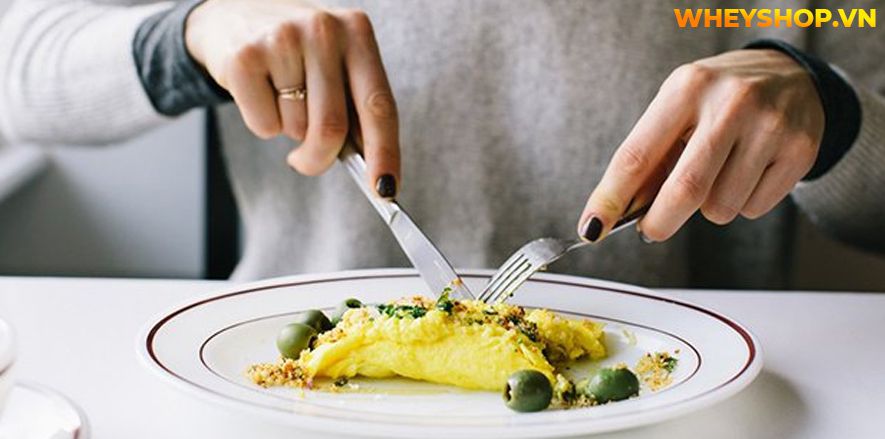 Bụng cồn cào khi mang thai là hiện tượng rất thường gặp ở mẹ bầu và cũng không gây nhiều nguy hiểm. Tuy nhiên mẹ bầu cũng nên trang bị thêm kiến thức cho...