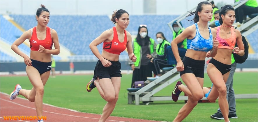 Điền kinh là gì? Chắc hẳn không ít người đã nghe về môn thể thao này, thậm chí thời trung học còn phải thi bộ môn này. Hãy cùng WheyShop tìm hiểu....