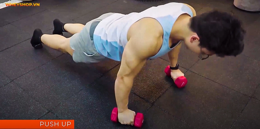 Nếu bạn đang muốn sở hữu một khuôn ngực săn chắc mà không biết bắt đầu từ đâu, thì đừng bỏ qua bài viết này! Dưới đây, là các bài tập ngực hiệu quả nhất