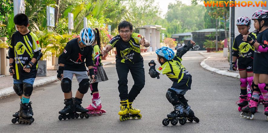 Trượt patin không phải là một bộ môn dễ dàng, đặc biệt là đối với trẻ em. Vì vậy, bài viết dưới đây sẽ giúp hướng dẫn cách trượt patin trẻ em từ những bước...