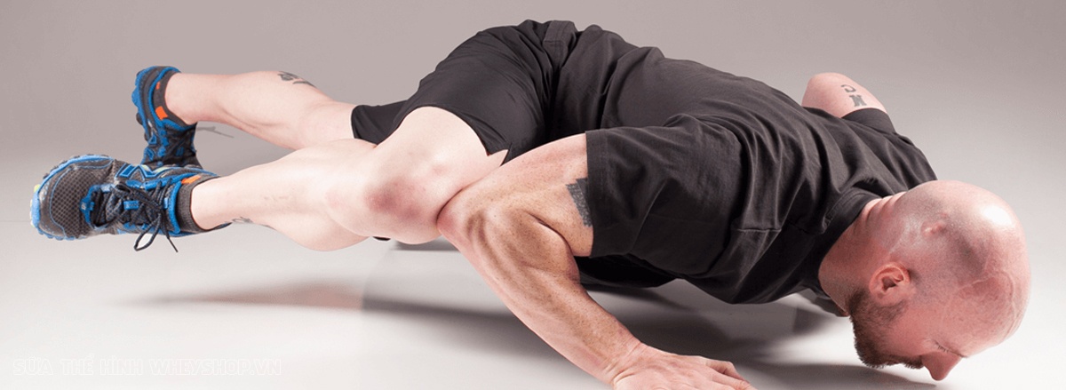 Chống đẩy Push Up là bài tập đơn giản nhưng hiệu quả hàng đầu cho cơ ngực, vay và tay phát triển. Push Up dễ dàng thực hiện, không cần dụng cụ, hiệu quả nhanh