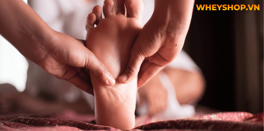 Huyệt dũng tuyền là một trong số hàng trăm huyệt đạo quan trọng trên cơ thể người và có thể được áp dụng trong việc điều trị nhiều bệnh lý nguy hiểm. Do đó...