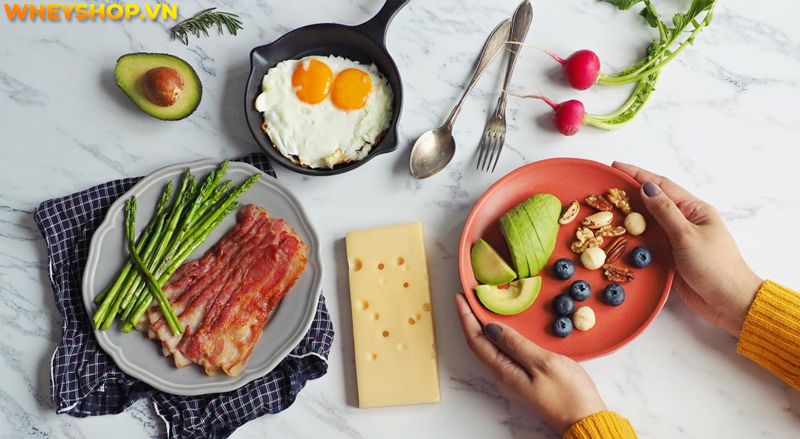 Ketogenic Diet là gì? Nếu bạn đang băn khoăn tìm hiểu thực đơn giảm cân Ketogenic Diet thì hãy cùng WheyShop tham khảo bài viết...