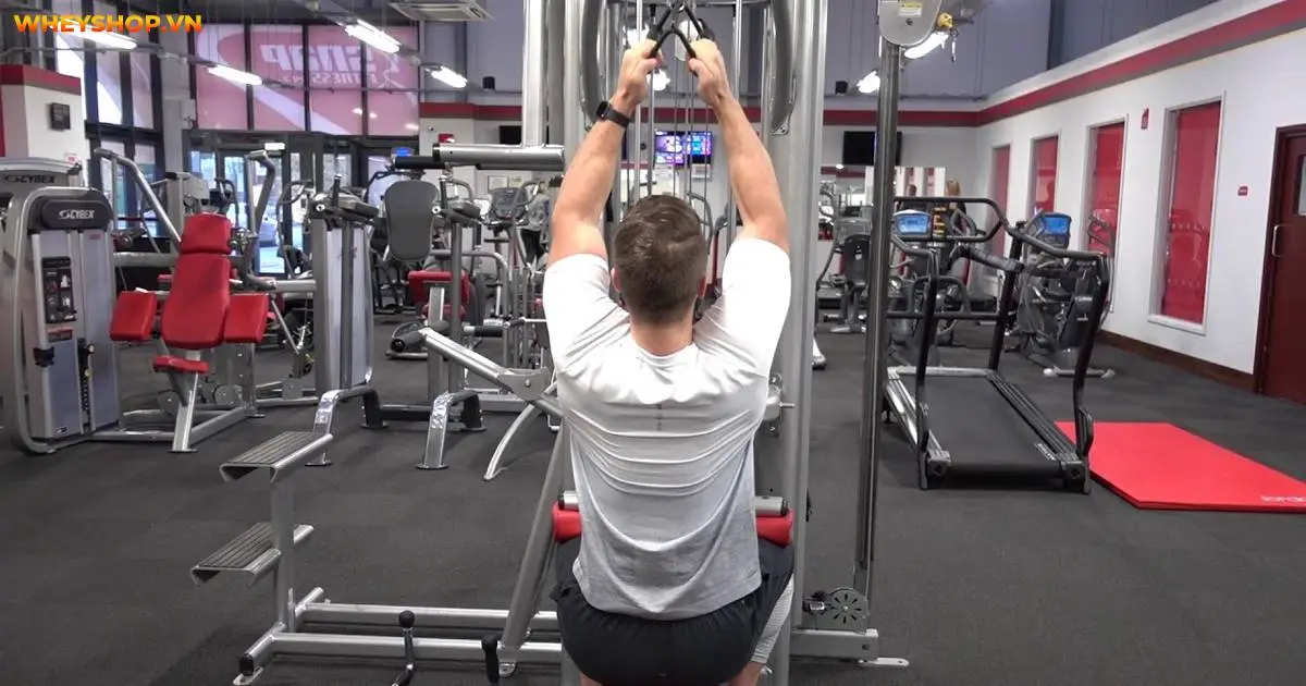 lat-pulldown-la-gi-5