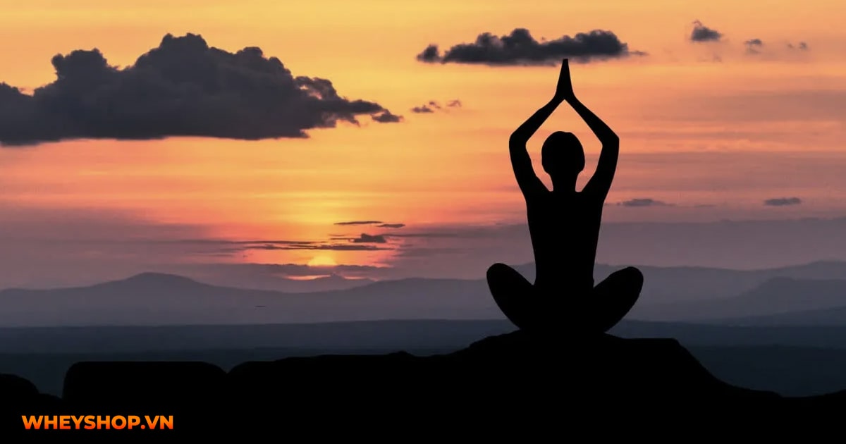 ngoi-thien-dinh-hap-thu-nang-luong-vu-tru-01-min