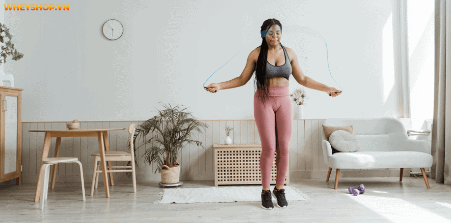Nhảy dây tốn bao nhiêu calo? Đây vẫn là câu hỏi được nhiều người quan tâm và cần giải đáp. Hôm nay, WheyShop sẽ giải thích về nhảy dây tốn bao nhiêu calo nhé!