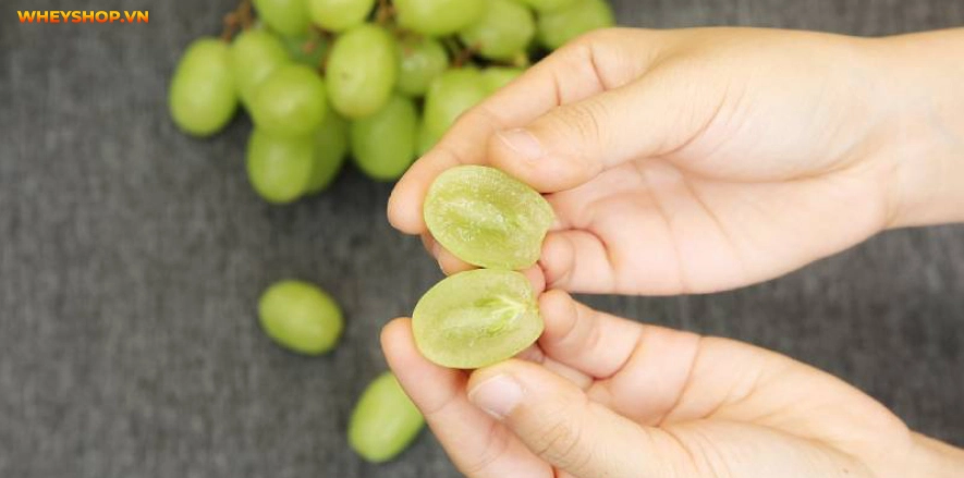 Nho được biết đến là một loại trái cây có hương vị ngọt thanh và rất tốt cho sức khỏe. Vậy nho bao nhiêu calo? Ăn nho có tăng cân không? Gợi ý 5+ cách giảm cân