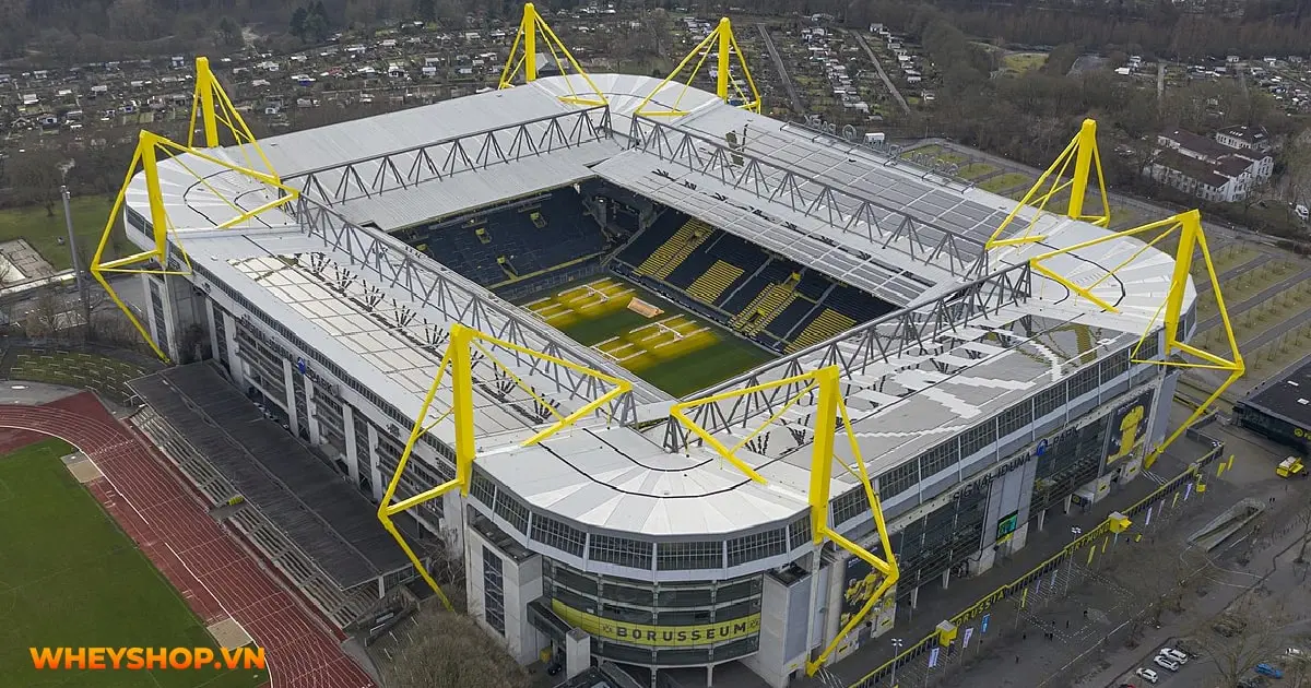 nhung-dieu-ban-can-biet-ve-san-van-dong-signal-iduna-park