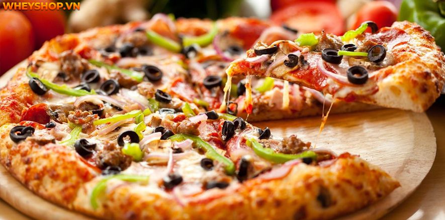 Nếu bạn đang băn khoăn Pizza bao nhiêu calo và ăn Pizza có mập không thì hãy cùng WheyShop tham khảo giải đáp chi tiết qua bài viết...