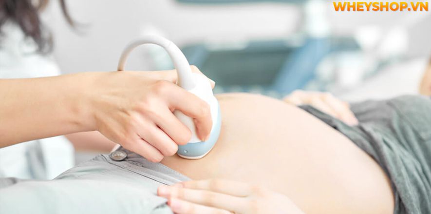 Ra máu nâu khi mang thai là một trong những triệu chứng khiến mẹ bầu lo lắng nhất trong suốt thai kỳ. Vậy ra máu nâu khi mang thai có nguy hiểm không? Xin...