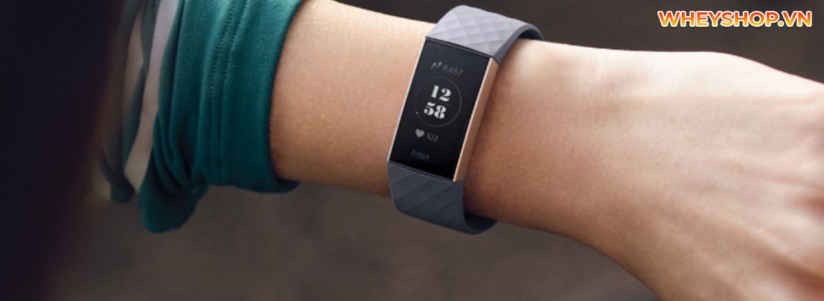 Vòng đeo tay thông minh là phụ kiện hỗ trợ việc tập luyện, chơi thể thao hàng đầu. Tìm hiểu ngay top 5 vòng đeo tay đáng sử dụng nhất 2021 ...