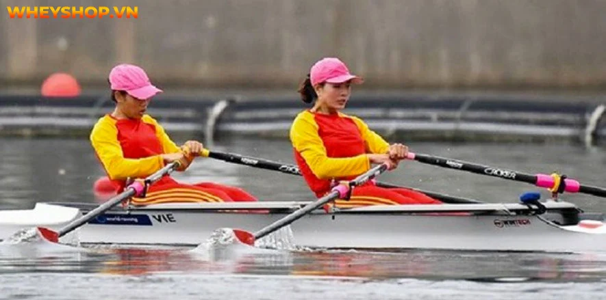 Các môn thể thao dưới nước như chèo thuyền rowing cũng mang lại những lợi ích cho sức khỏe. Hãy cùng WheyShop tìm hiểu Rowing là gì, kỹ thuật và luật thi đấu...