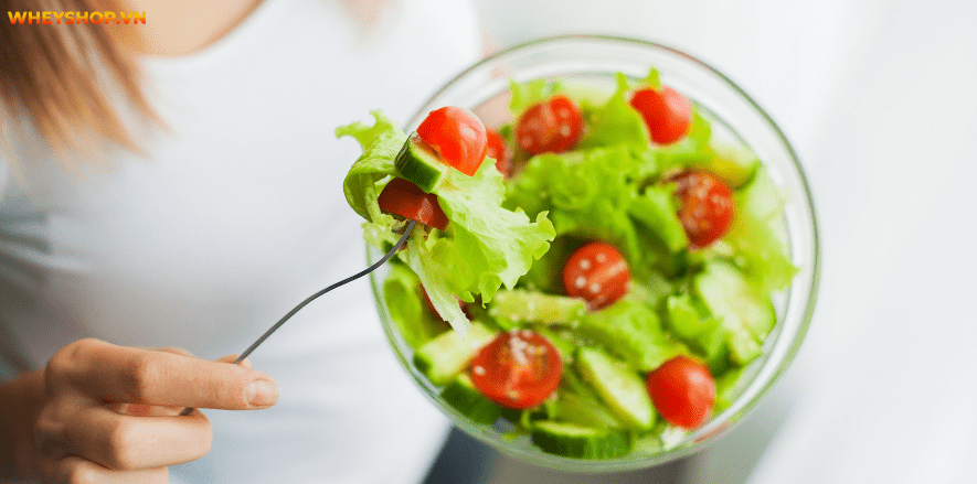 Nhiều chị em lựa chọn giải pháp chạy bộ để lấy lại vóc dáng, loại bỏ mỡ thừa ở bụng nhưng sau sinh bao lâu thì chạy bộ được? Hãy cùng WheyShop tìm hiểu nhé!