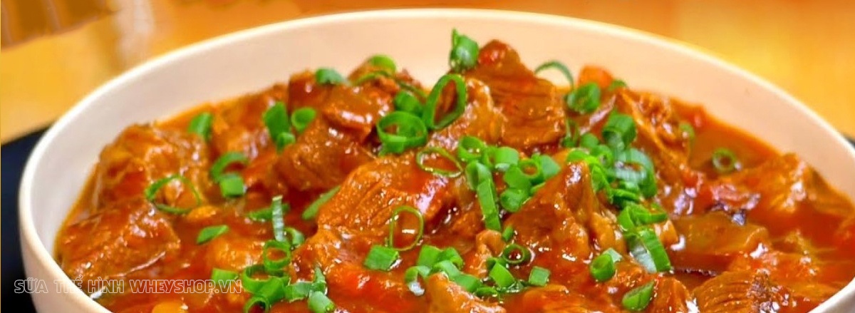 Tập gym giúp lấy lại vóc dáng hoặc thân hình từ gầy gò sang đẹp chuẩn. Nhưng chế độ dinh dưỡng gymer rất quan trọng. Để tăng cân nhanh tập gym nên ăn gì...