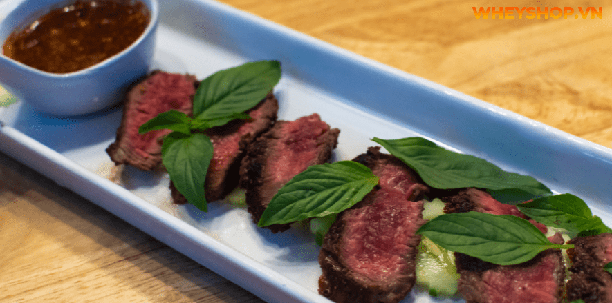 Nếu bạn đang băn khoăn không biết thịt bò kỵ gì thì hãy cùng WheyShop tham khảo ngay 10 loại thực phẩm không nên nấu với thịt bò qua bài...