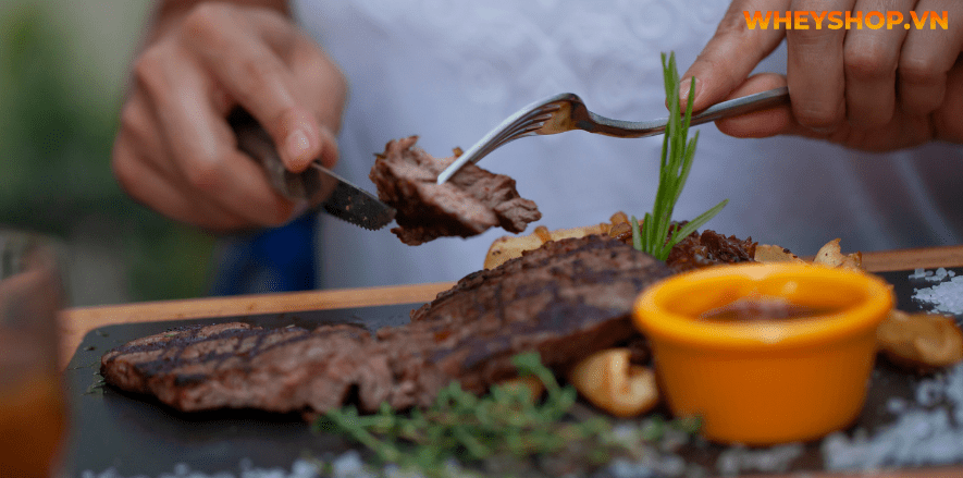 Nếu bạn đang băn khoăn không biết thịt bò kỵ gì thì hãy cùng WheyShop tham khảo ngay 10 loại thực phẩm không nên nấu với thịt bò qua bài...