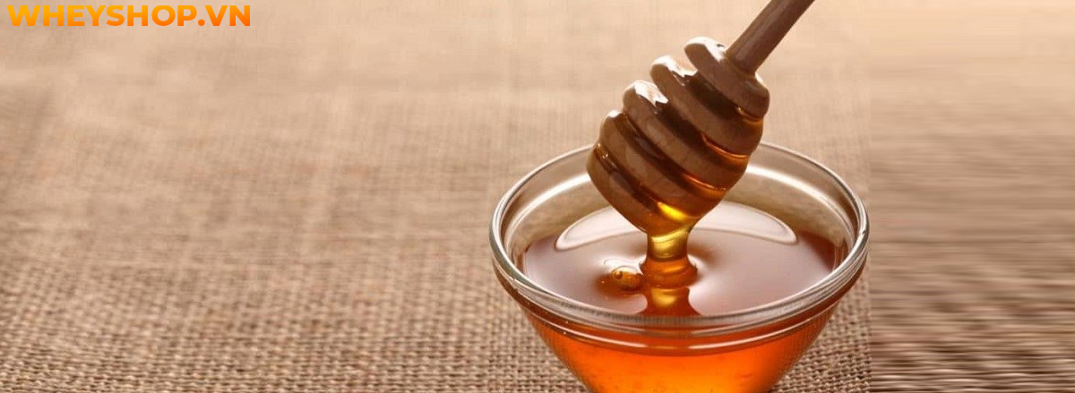 Mật ong chứa rất nhiều dưỡng chất cần thiết và tốt cho sức khỏe. Tuy nhiên rất nhiều các bạn thắc mắc, không biết uống mật ong với nước ấm có tăng cân không...