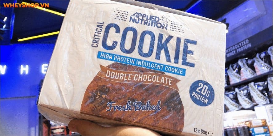 Không chỉ đối tượng tập gym, Protein bar còn được người ăn kiêng, giảm cân quan tâm đến. Hãy cùng WheyShop khám phá Top 10+ bánh protein cho người tập gym...