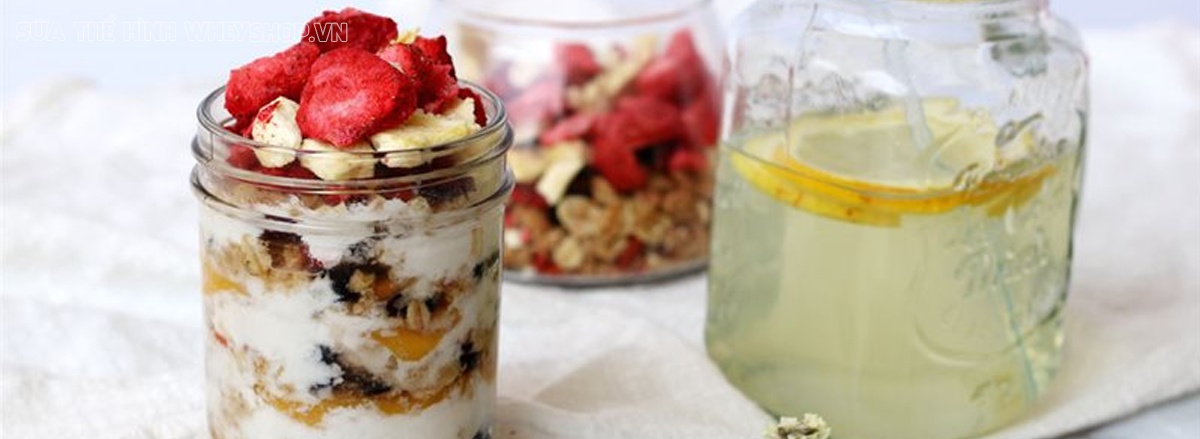 Yến mạch là thực phẩm dinh dưỡng hàng đầu cho sức khỏe. Cùng WheyShop tìm hiểu ngay 30 cách chế biến yến mạch dành cho tất cả mọi người qua bài viết sau...