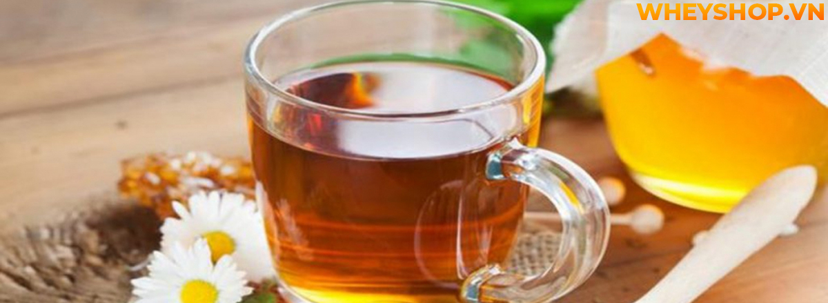 Mật ong chứa rất nhiều dưỡng chất cần thiết và tốt cho sức khỏe. Tuy nhiên rất nhiều các bạn thắc mắc, không biết uống mật ong với nước ấm có tăng cân không...