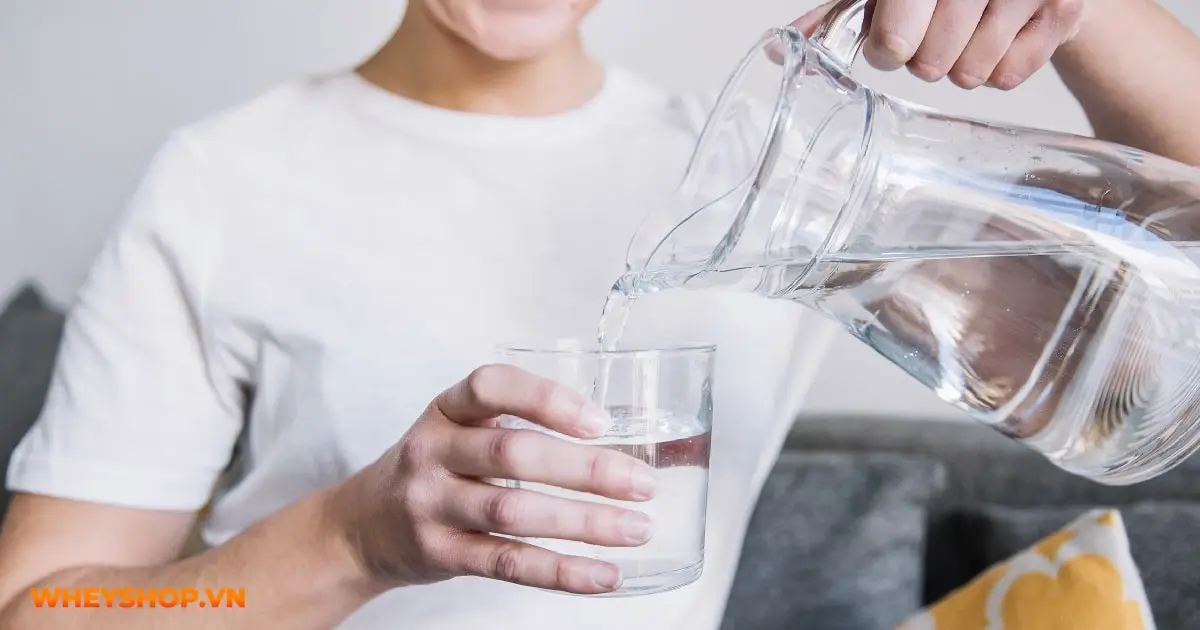 uong-nuoc-am-giam-can-05-min