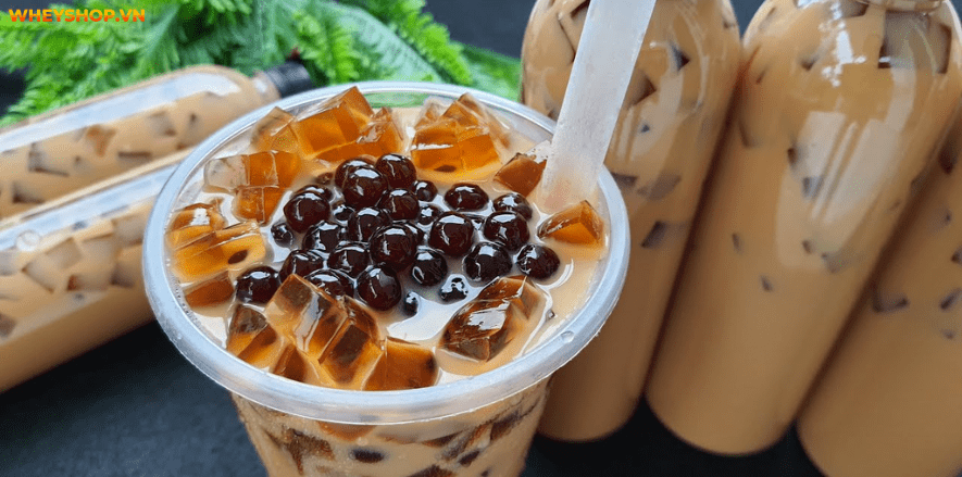 Trà sữa du nhập vào Việt Nam cách đây hơn 10 năm, nhưng độ hot của trà sữa chưa bao giờ giảm. Sự thật uống trà sữa có tốt không? Hãy cùng WheyShop tìm hiểu nhé!