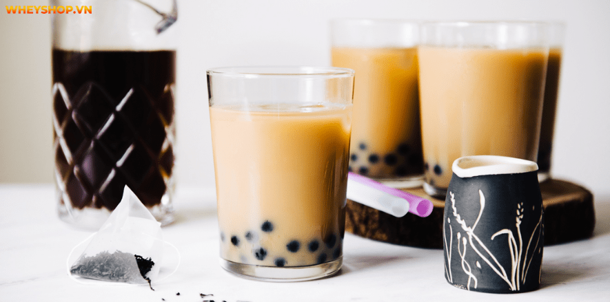 Trà sữa du nhập vào Việt Nam cách đây hơn 10 năm, nhưng độ hot của trà sữa chưa bao giờ giảm. Sự thật uống trà sữa có tốt không? Hãy cùng WheyShop tìm hiểu nhé!