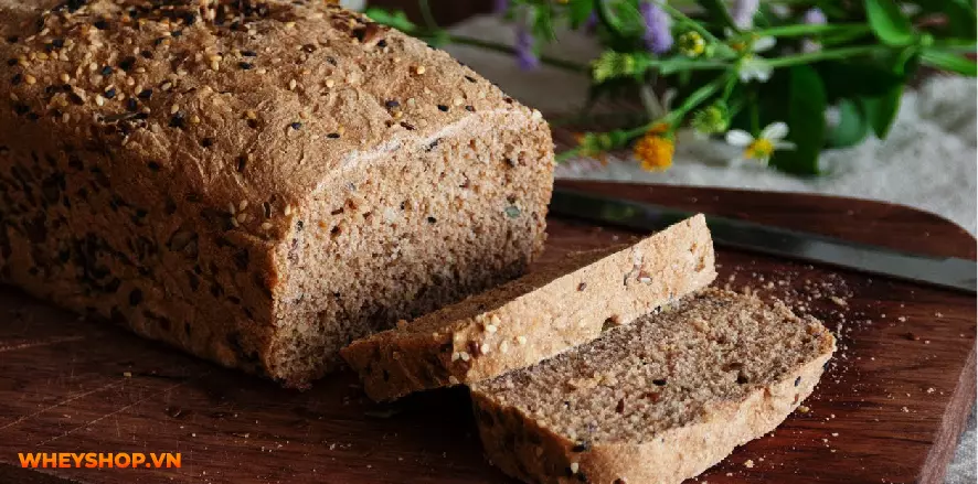 Bánh mì nguyên cám thường là lựa chọn tốt nhất cho sức khỏe. Bài viết này, WheyShop sẽ giải đáp bánh mì nguyên cám là gì và ăn bánh mì nguyên cám như thế...