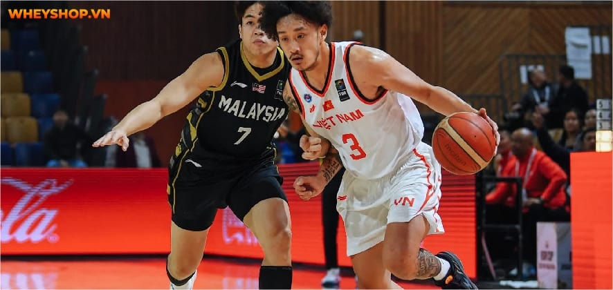 Những người mới chơi bóng rổ chắc chắn sẽ tò mò về đội hình và vị trí chơi bóng rổ. Trong bài viết này, hãy cùng WheyShop tìm hiểu về 6 vị trí trong bóng rổ...