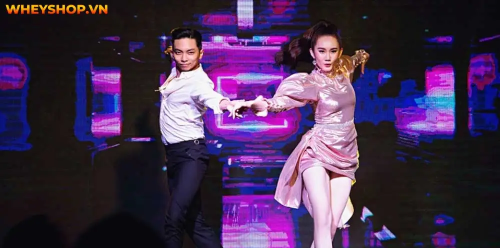 Ngày nay, khiêu vũ được coi là vũ khí quyến rũ của chị em phụ nữ. Cùng WheyShop tìm hiểu khiêu vũ thể thao Dancesport là gì và 8 bật mí cách...