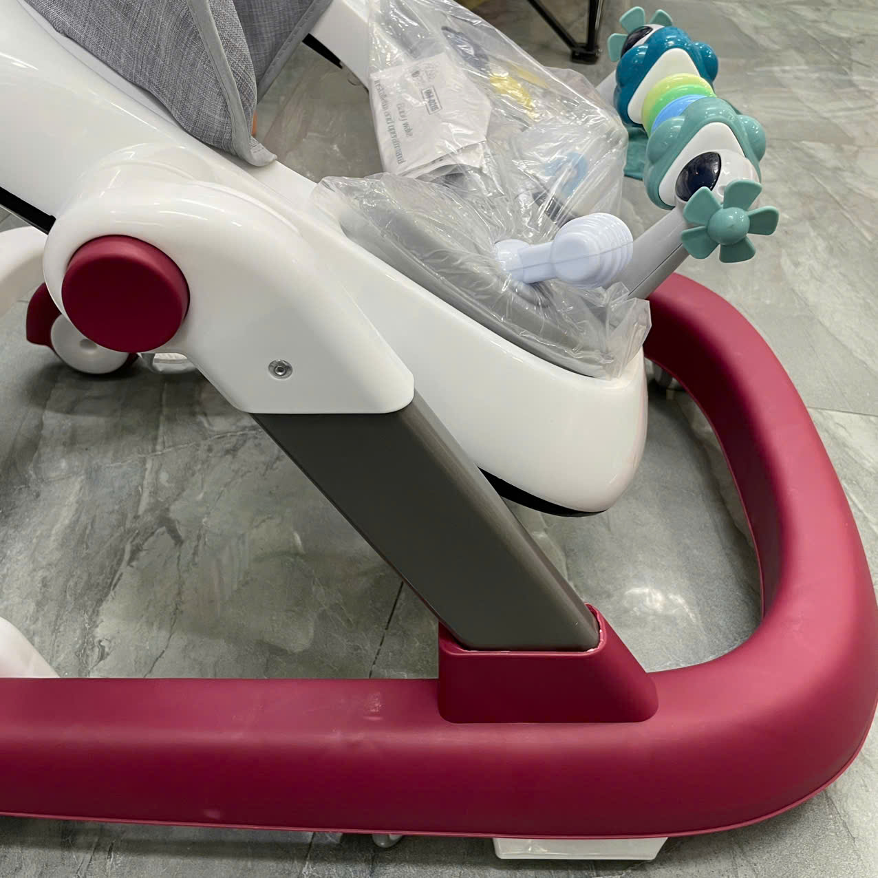 XE TẬP ĐI UM-02115 805