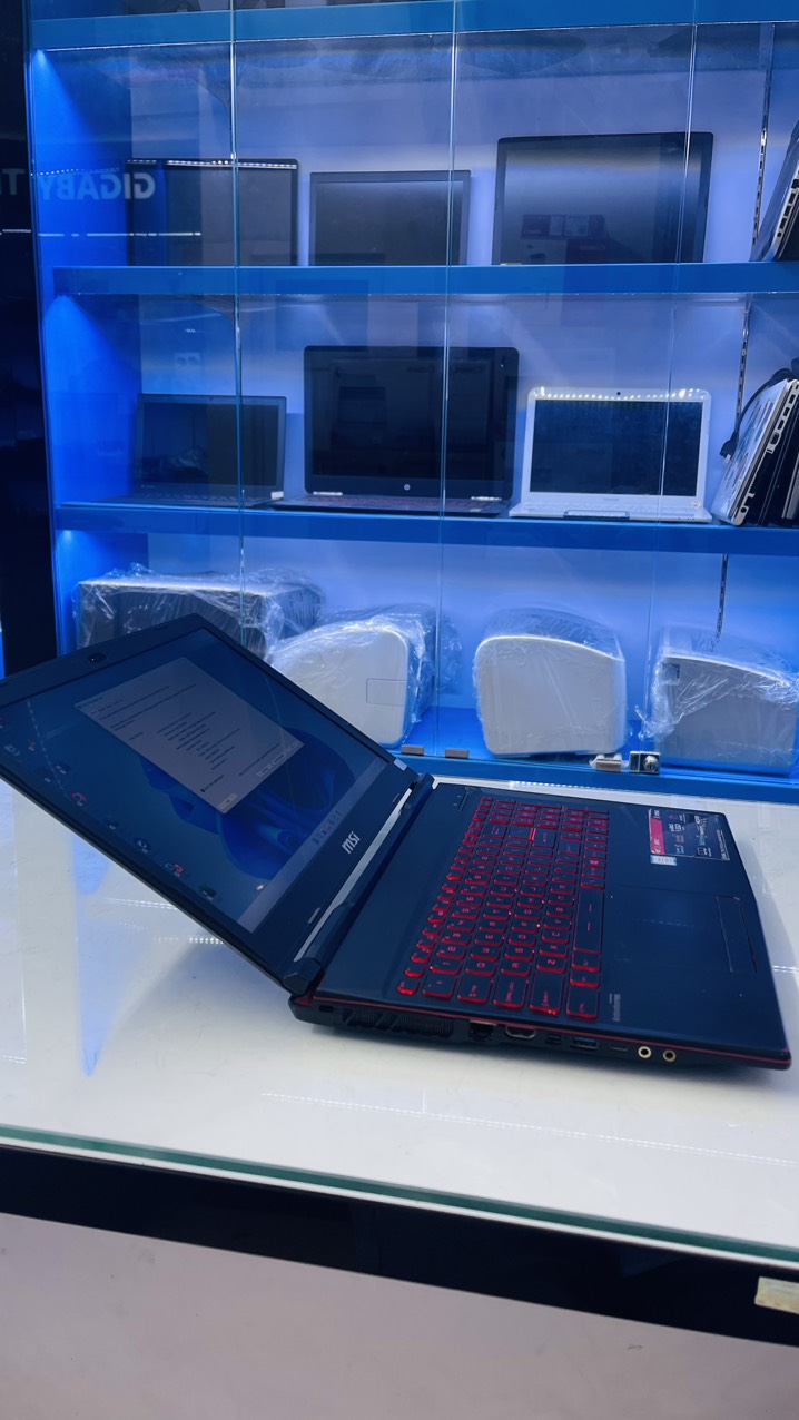 Laptop MSI GL63 8RC i7 8750H/16GB/1TB+ 500GB SSD/ GTX1050 4GB/Win10 Cũ Bh 03 Tháng