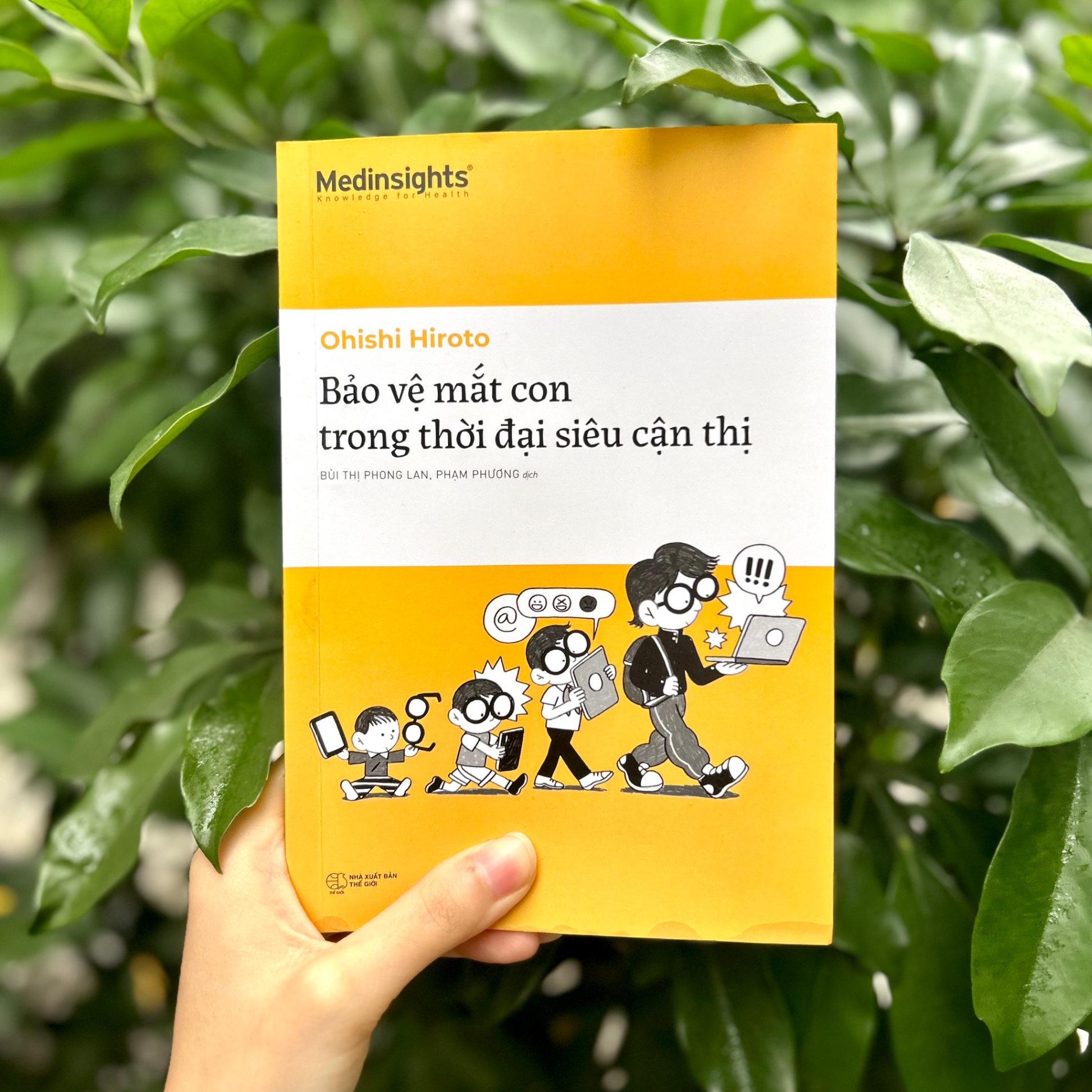 Sách Bảo Vệ Mắt Con Trong Thời Đại Siêu Cận Thị