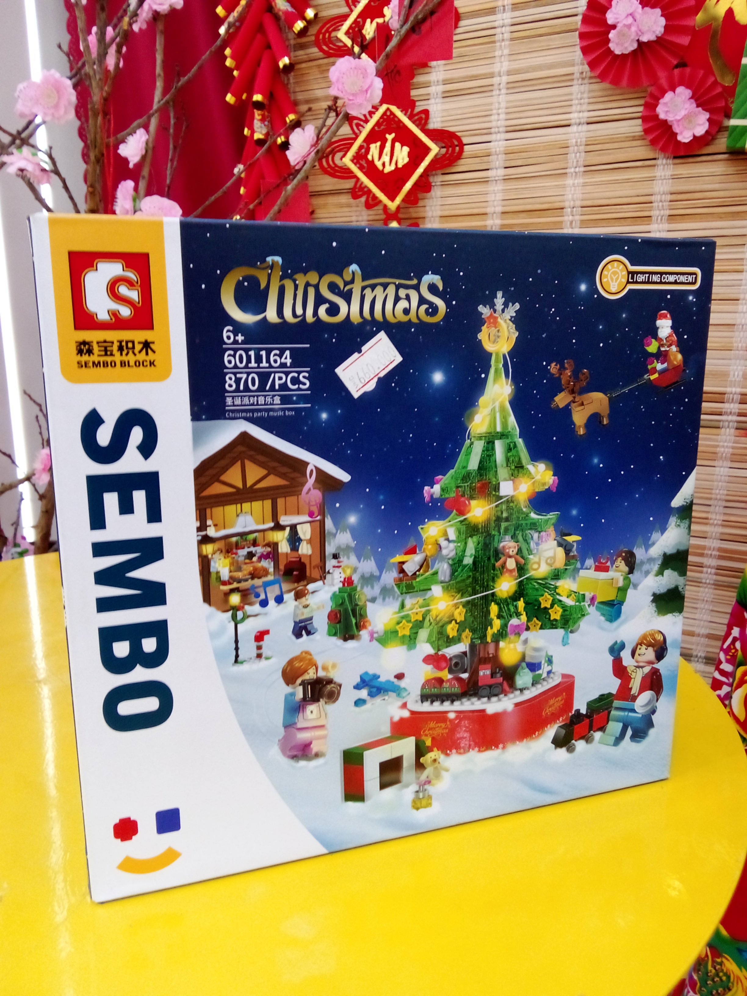 Lego Hộp nhạc Cây thông Noel lung linh
