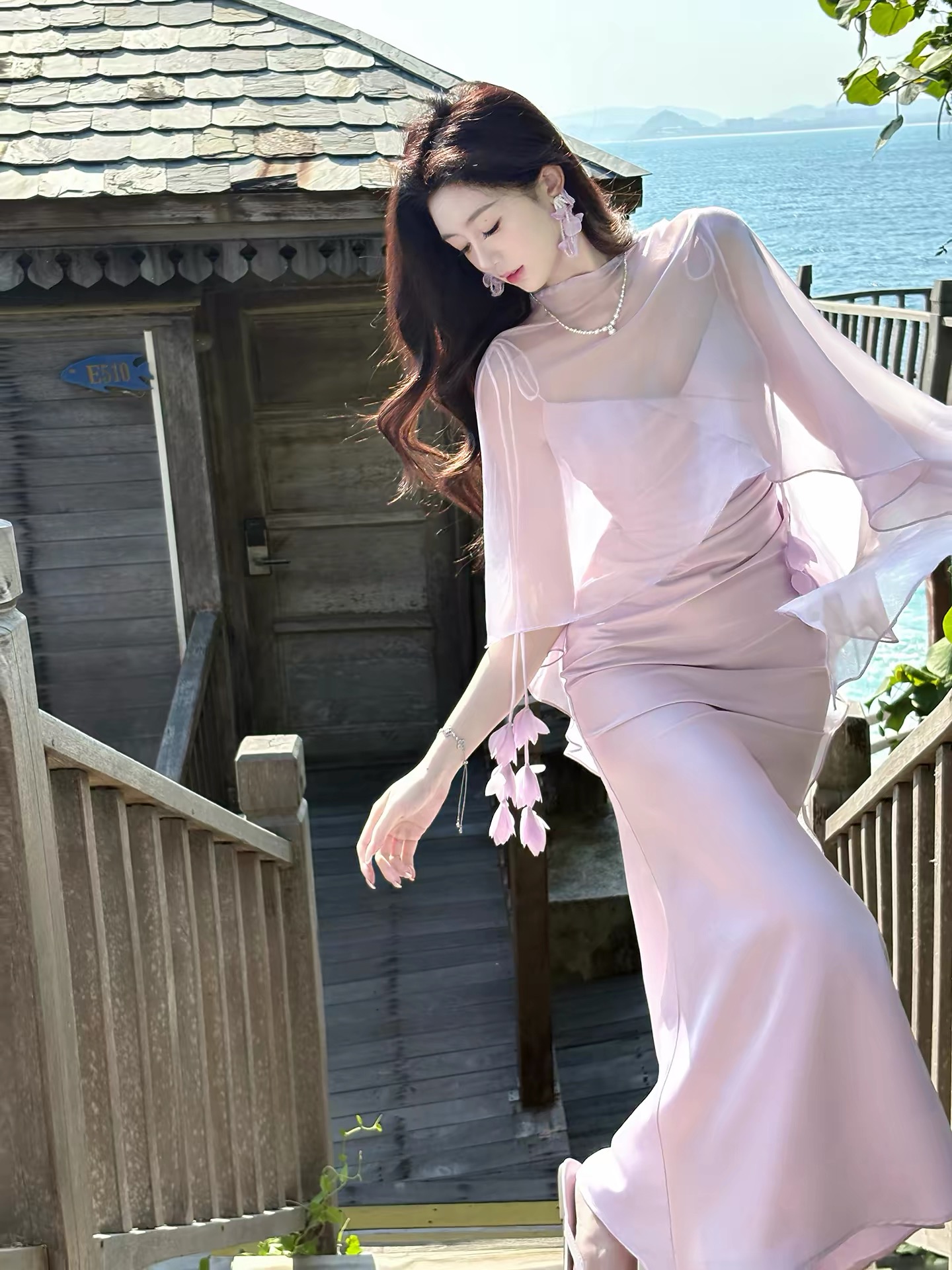 Wisteria Sea by GJFD