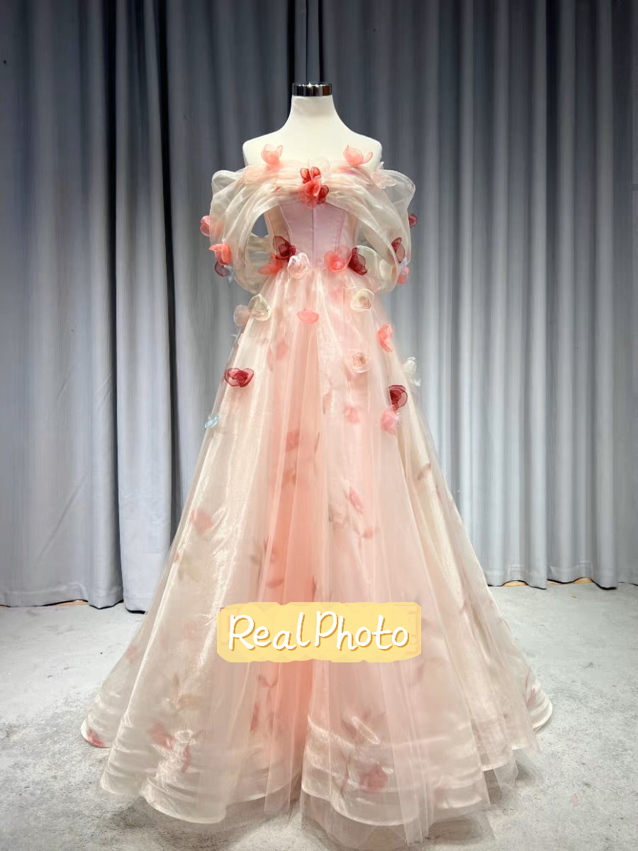 Petal party dress P400