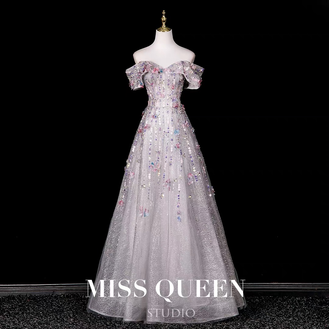 Elegant evening dresses, delicate and gentle wedding dresses, belonging to the high-end luxury segment MQ80